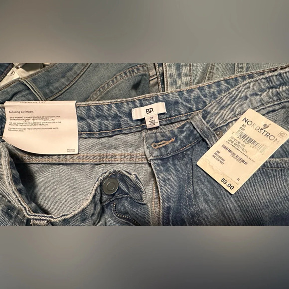 NWT bp. Nordstrom Mid-Rise Baggy 90’s Destroy Distressed 28 - Picture 3 of 10